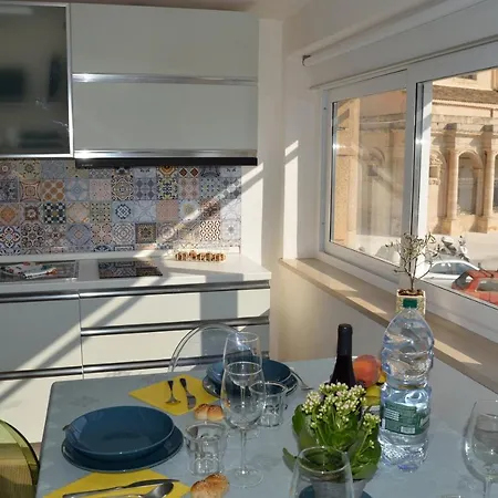 Casa Piazza Santa Lucia *